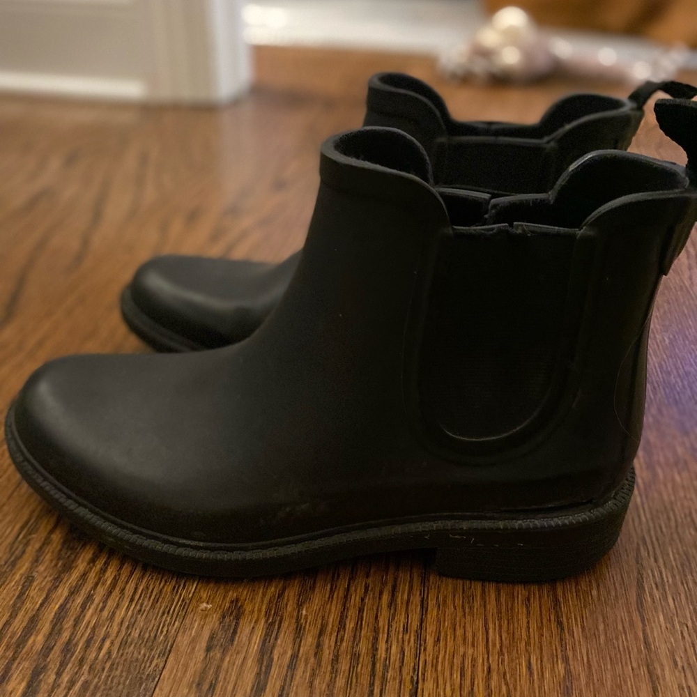 Madewell Chelsea Rain Boots: Size 6